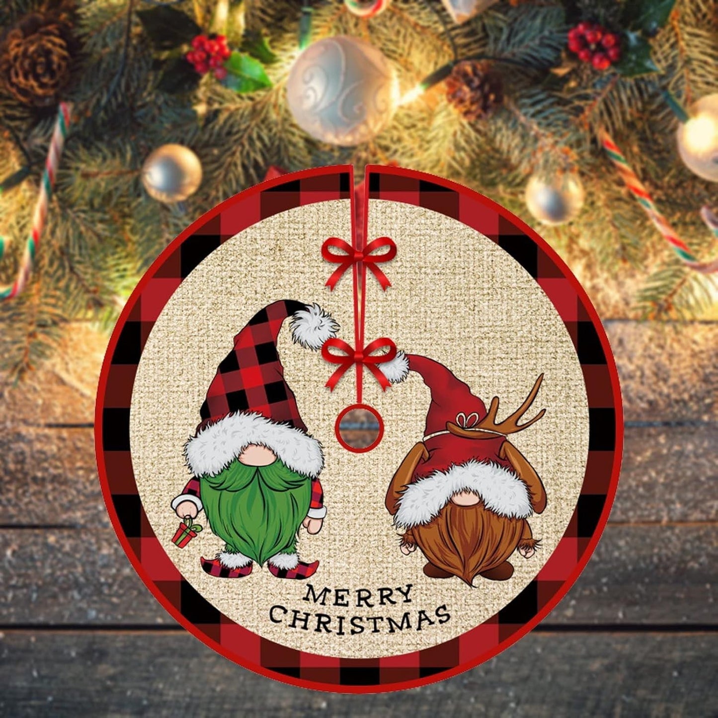 Covoras pentru Bradul de Craciun din Tesatura Pufoasa Model Gnomi